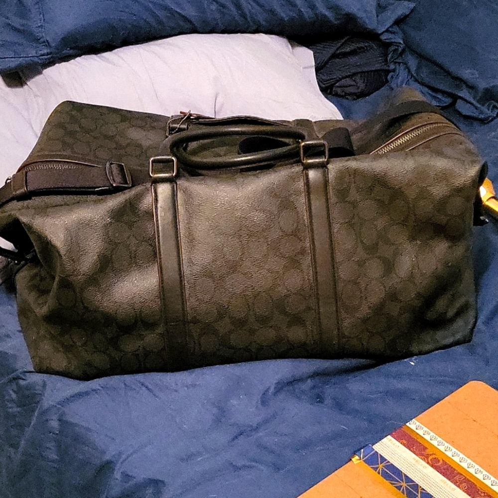 Coach Trekker 52 In Signature Canvas (Black/Black)